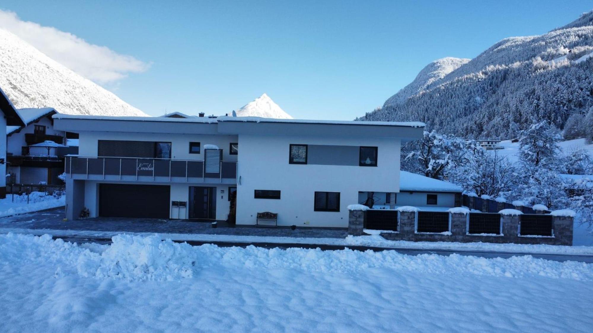 Apart Emilia Schönwies Exterior foto
