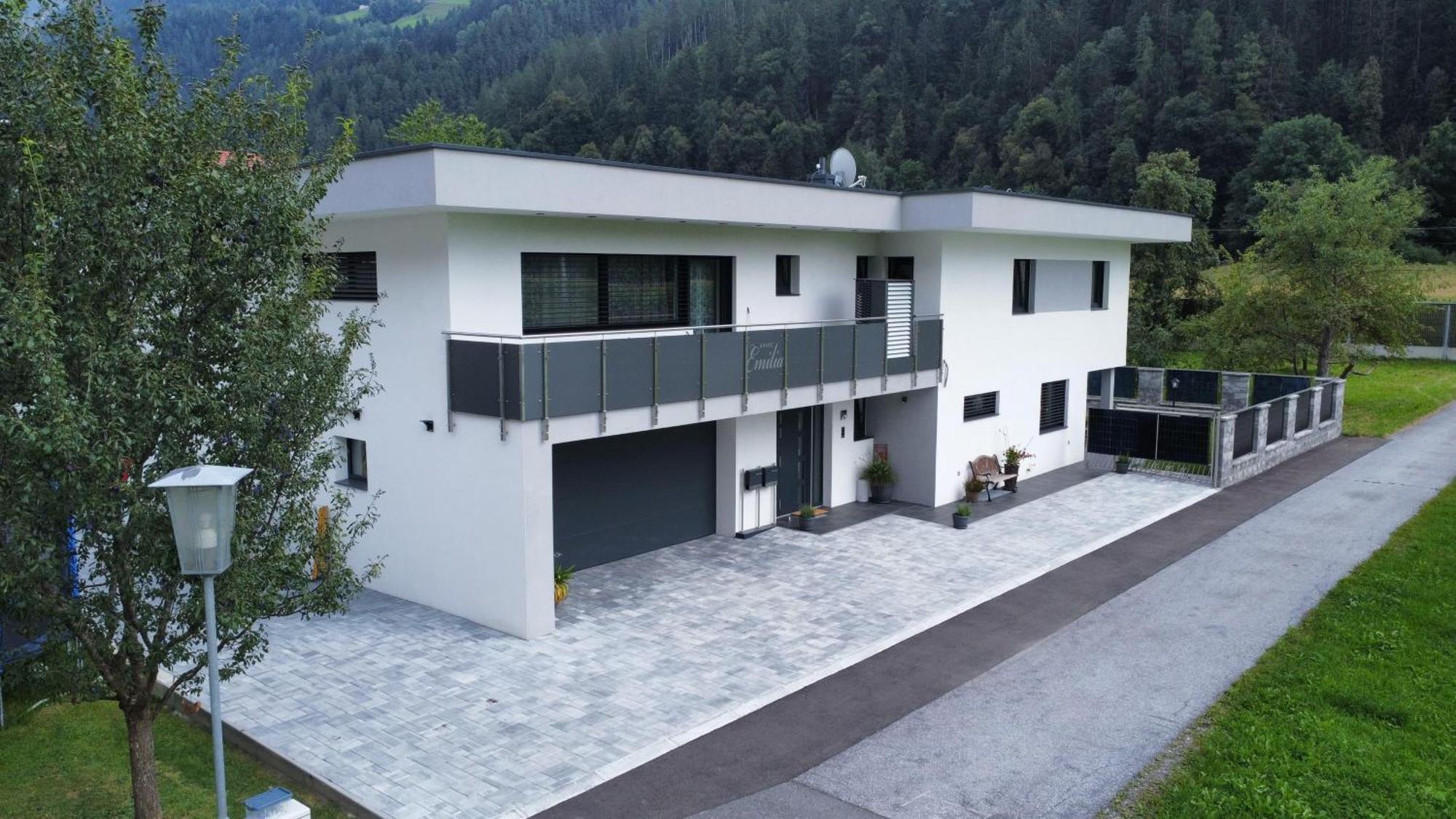 Apart Emilia Schönwies Exterior foto